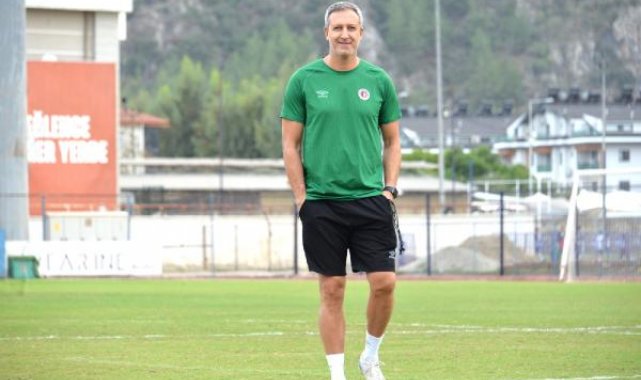 Fethiyespor'da güller açtı