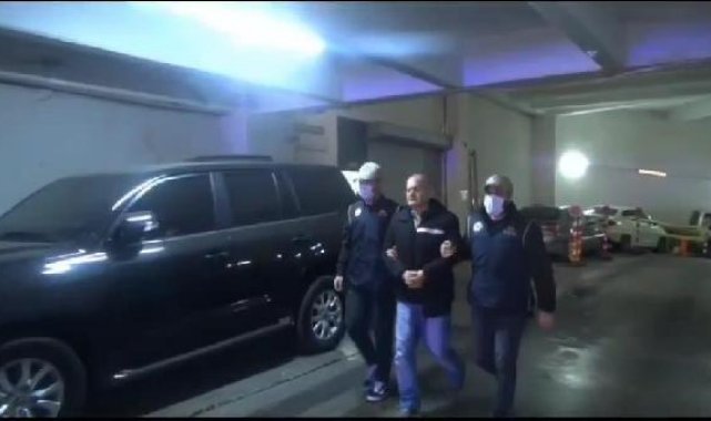 FETÖ üyeliğinden aranan özel kalem müdürü yakalandı