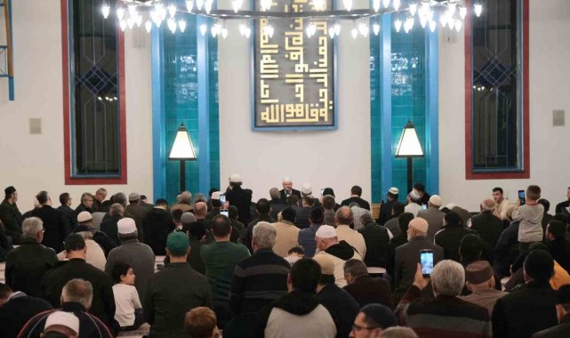 Filistin'de hayatını kaybedenler için dua gecesi düzenlendi