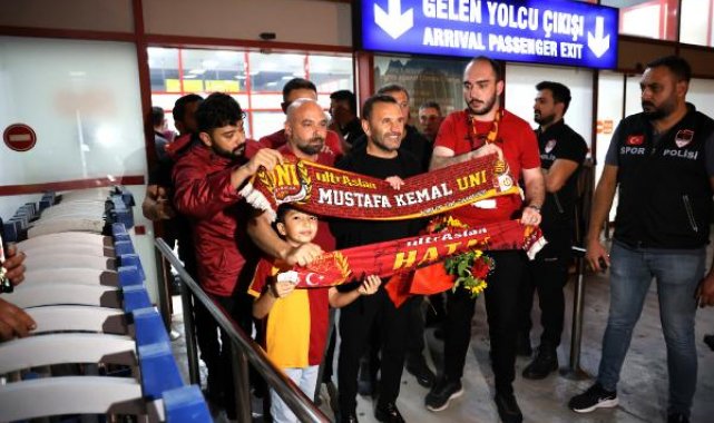 Galatasaray kafilesi, Adana'da