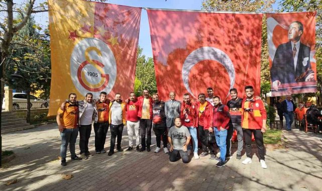 Galatasaraylılar cumhuriyetin 100. yaşını birlikte kutladı