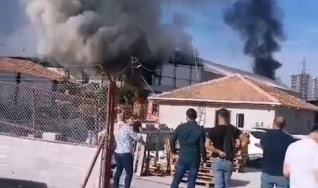 Geri dönüşüm fabrikasında korkutan yangın