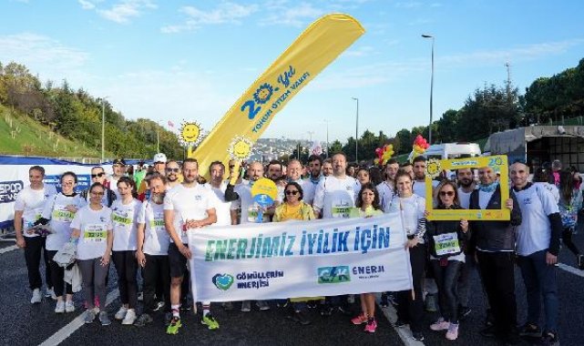 Gönüllüler, İstanbul Maratonu'nda otizmli çocuklar için koştu
