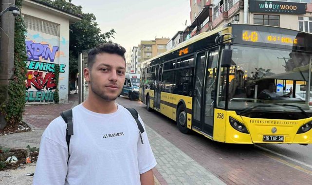 Herkes öğrencilere otobüs bileti ısmarladığını zannetti ama gerçek bambaşka çıktı