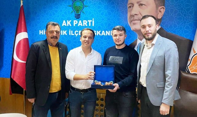 Hisarcık AK Parti İlçe Gençlik Kollarında devir teslim töreni