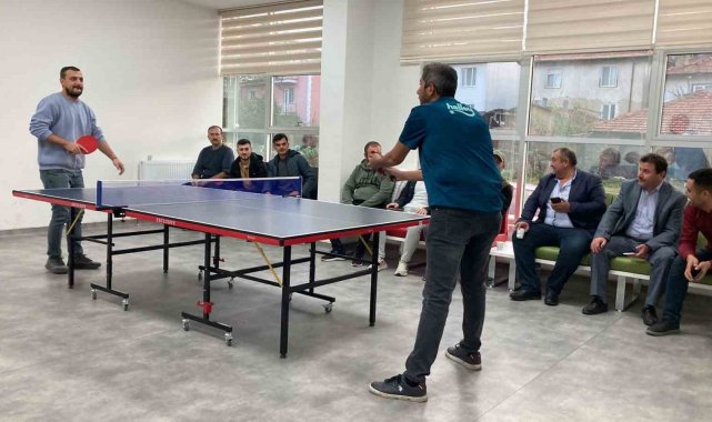 Hisarcık'ta öğretmenler arası masa tenisi turnuvası sona erdi