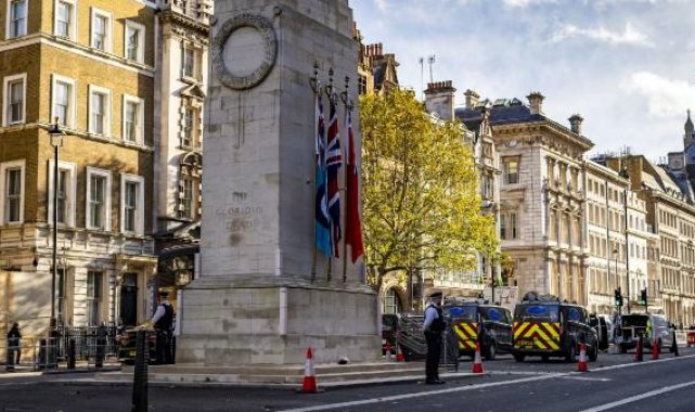 İngiliz polisi, bugün Londra'daki büyük etkinliklere hazırlanıyor