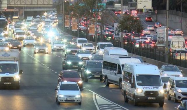İstanbul'da ara tatilin ardından trafik yoğunluğu