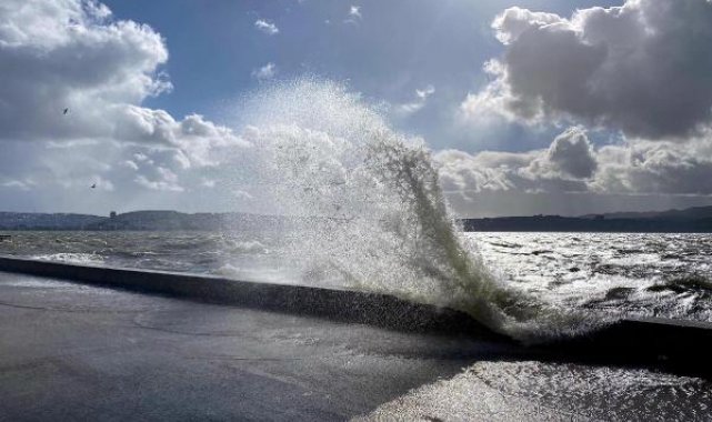 İzmir için 'fırtına' uyarısı