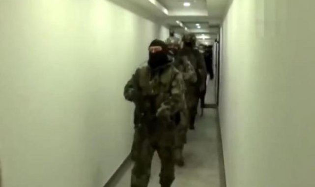 İzmir merkezli 10 ilde yasa dışı bahis operasyonu; 52 gözaltı