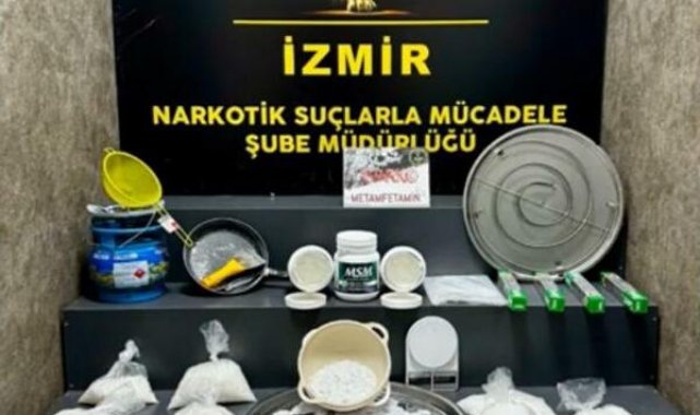 İzmir'de uyuşturucu imalathanesine operasyon