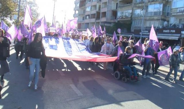 Kadın Meclisleri ve Kadın Cinayetlerini Durduracağız Platformu Kartal'da miting yaptı