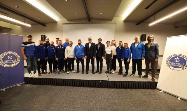 Kağıtspor'un dev kadrosu bir araya geldi