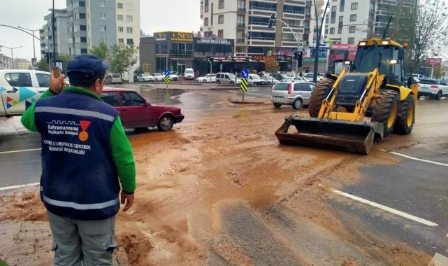 Kahramanmaraş'ta ekiplerin sağanak yağış nöbeti