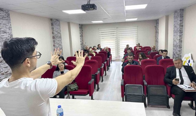 Kamu personellerine kritik an fotoğrafçılık eğitimi