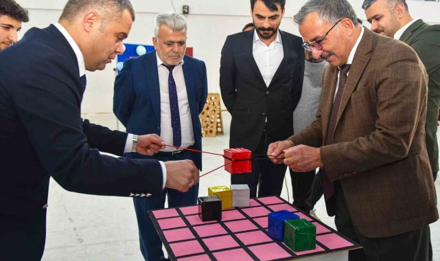 Karaman'da 7'nci öğretim teknolojileri sergisi açıldı