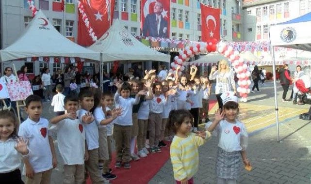 Kartal'da Cumhuriyetin 100. yılında Türkiye rekoru kırıldı