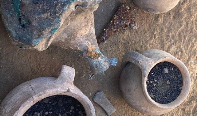 Kazı çalışmasında ortaya çıkan mutfakta 1600 yıllık tohumlar bulundu