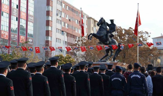 Kırşehir'de, Mustafa Kemal Atatürk'e saygı