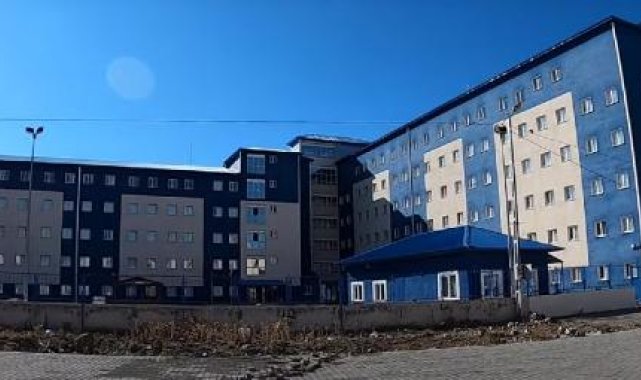 Kız öğrenci yurdunda 'üzerime çay döktün' kavgası: 1 yaralı