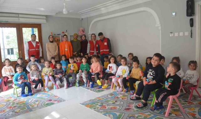 Kızılay'dan çocuklara yönelik etkinlik