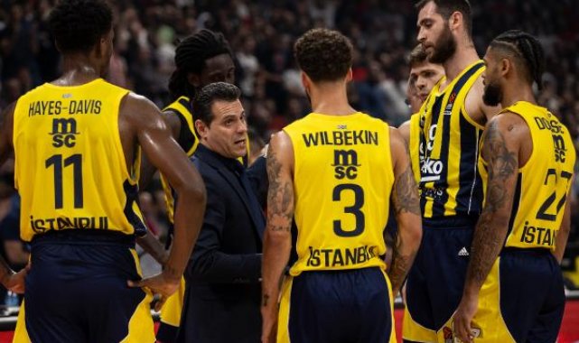 Kızılyıldız - Fenerbahçe: 87-56
