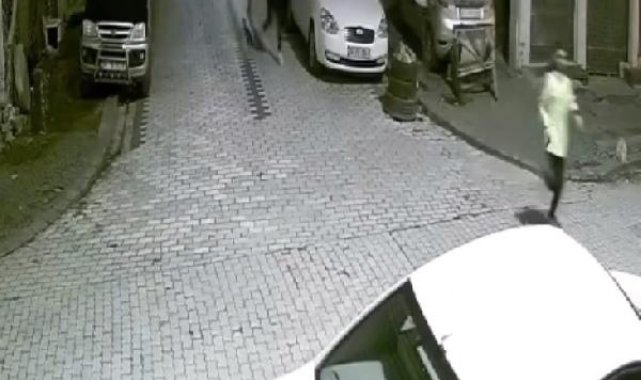 Küçükçekmece'de gasp kamerada
