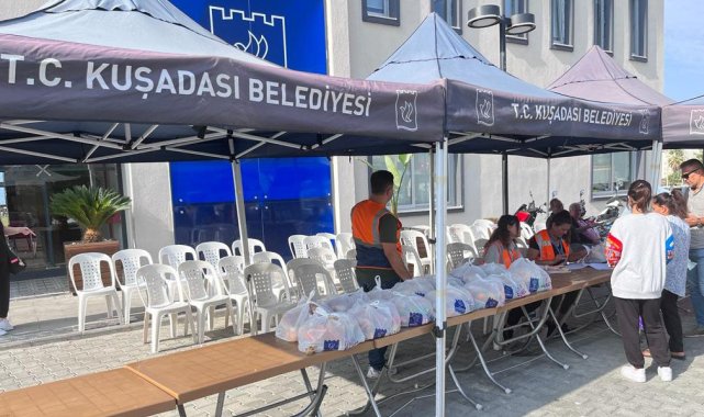 Kuşadası Belediyesi'nden 3 bin 100 öğrenciye beslenme desteği