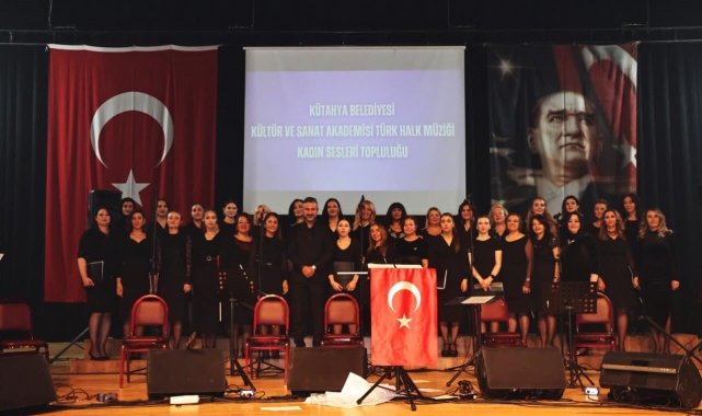 Kütahya'da THM Kadın Sesleri Topluluğu'ndan "Kahramanlık Türküleri" konseri
