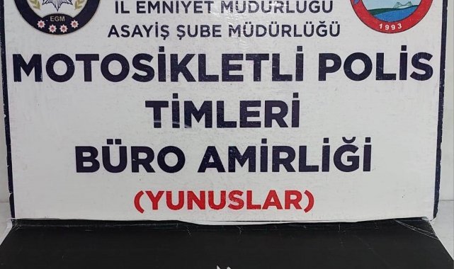Kütahya'da Yunus Timlerince bir araçta uyuşturucu ele geçirdi