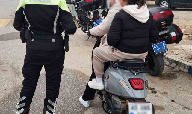Manisa'da kurallara uymayan motosiklet sürücülerine ceza yağdı