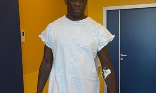 Mario Balotelli ameliyat oldu