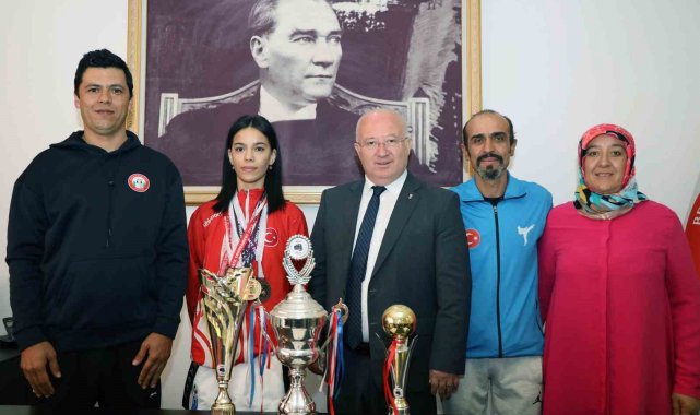 Menteşe Belediyespor Karatecisi Göksu Milli takıma seçildi
