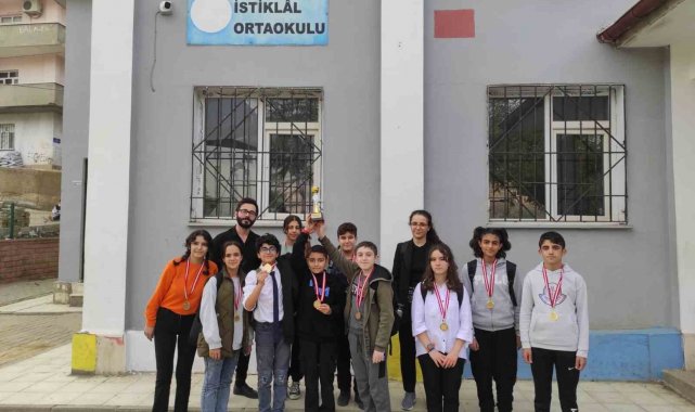 Mereto eteklerindeki İstiklal Ortaokulu dijital platformda şampiyon oldu