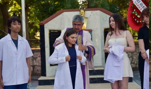 Milas Veterinerlik Fakültesinde Beyaz Önlük giyme töreni