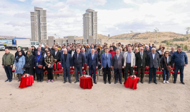 Milli Ağaçlandırma Günü'nde fidanlar toprakla buluşturuldu