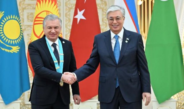 Mirziyoyev'e Türk Dünyası Ali Nişanı taltif edildi