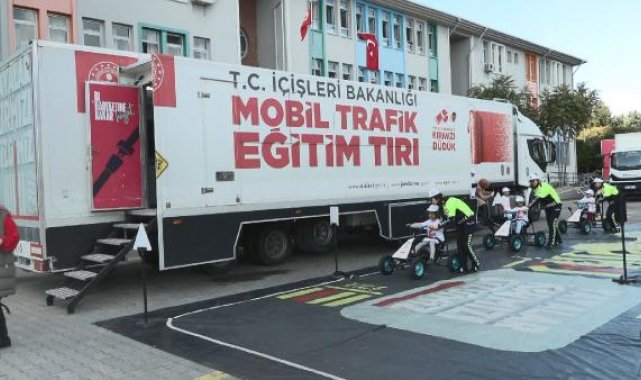 Mobil Trafik Eğitim TIR'ı Avrupa polis teşkilatlarına tanıtıldı