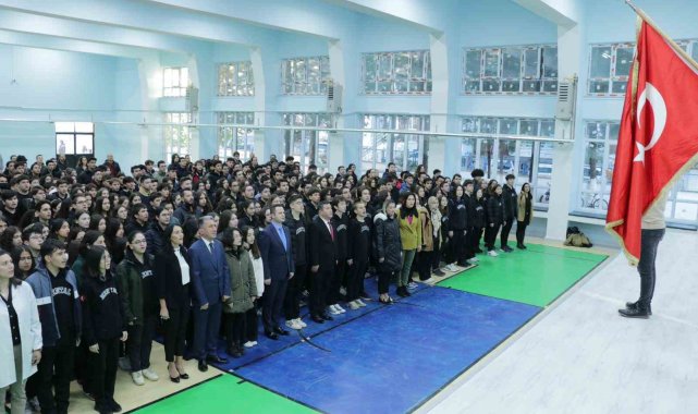 Muğla'da 168 bin 986 öğrenci için ders zili çaldı