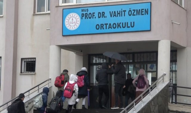 Muş'ta ara tatil sonrası ilk ders zili çaldı