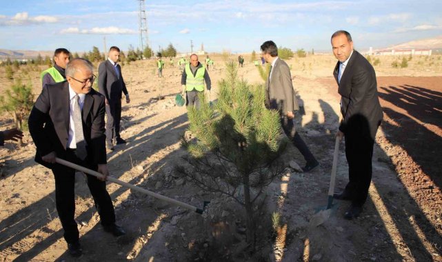 Niğde Belediyesi'nden Öğretmenlere Anlamlı Hediye