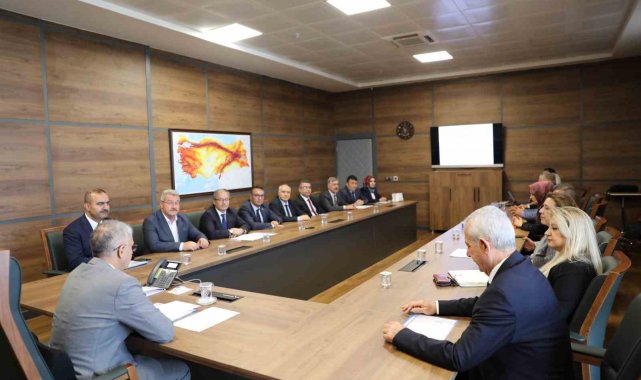 Niğde'de İl İstihdam ve Mesleki Eğitim Kurulu Toplantısı Yapıldı