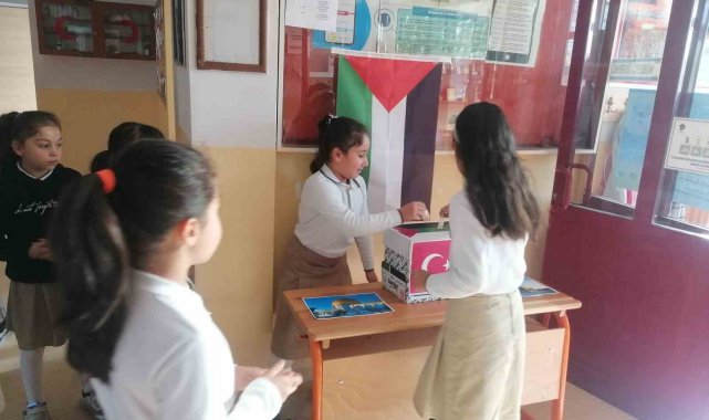 Öğrencilerin harçlıkları Gazze'ye