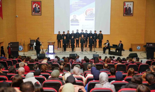 Öğretmenler Günü etkinliği sanat ve ilmi bir araya getirdi