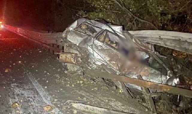 Otomobile çarpan TIR devrilip, 400 metre sürüklendi: 1 ölü, 2 yaralı