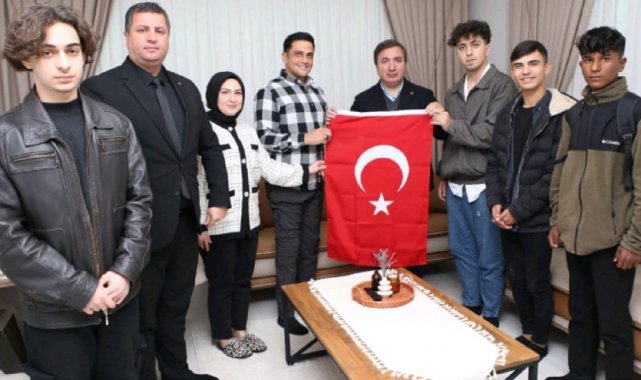 Protokolden liseli öğrencilerle gazi ziyareti