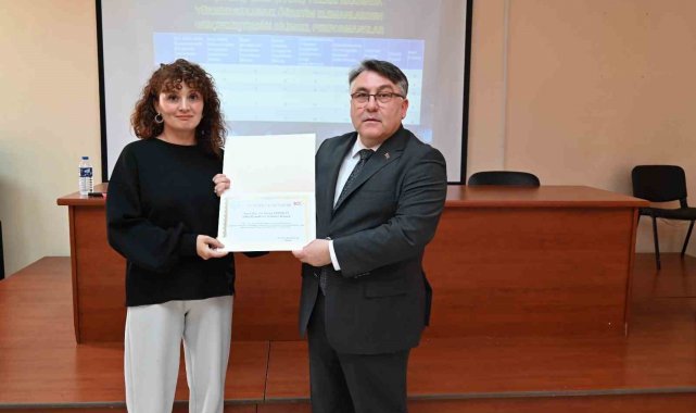 Rektör Özölçer, Ahmet Erdoğan Sağlık Hizmetleri MYO akademik genel kurul toplantısına katıldı