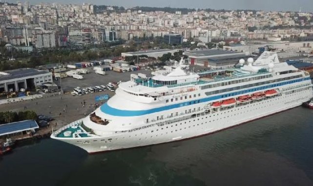 Samsun'a ilk kruvaziyer 861 yolcu getirdi