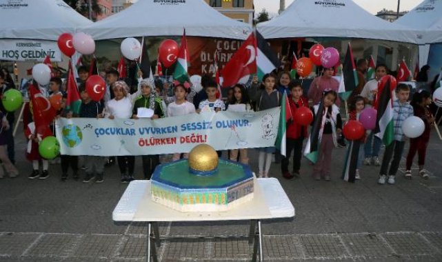 Samsun'da çocuklar, İsrail'in Gazze'ye saldırılarını protesto etti