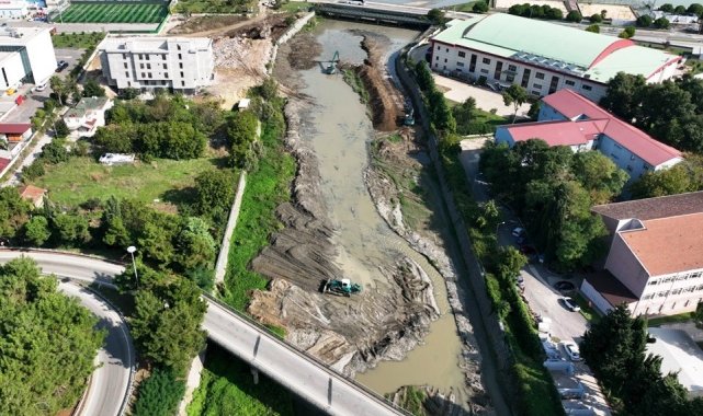 Samsun'da taşkına neden olan akarsular kontrol altına alınıyor